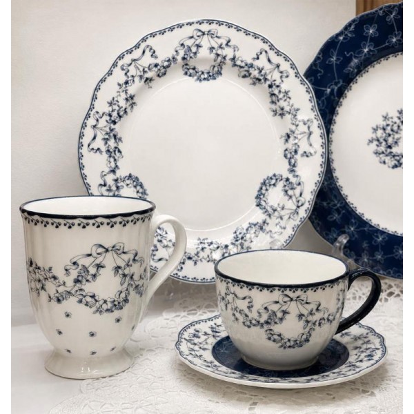 Набір 2 порцелянових обідніх тарілок "Vintage Blue" Ø20.5см, синій декор (135952) Набір 2 порцелянових обідніх тарілок "Vintage Blue" Ø20.5см, синій декор (135952)
