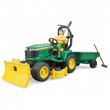 Спецтехника Bruder садовый трактор John Deere с прицепом и фигуркой садовода (62104)