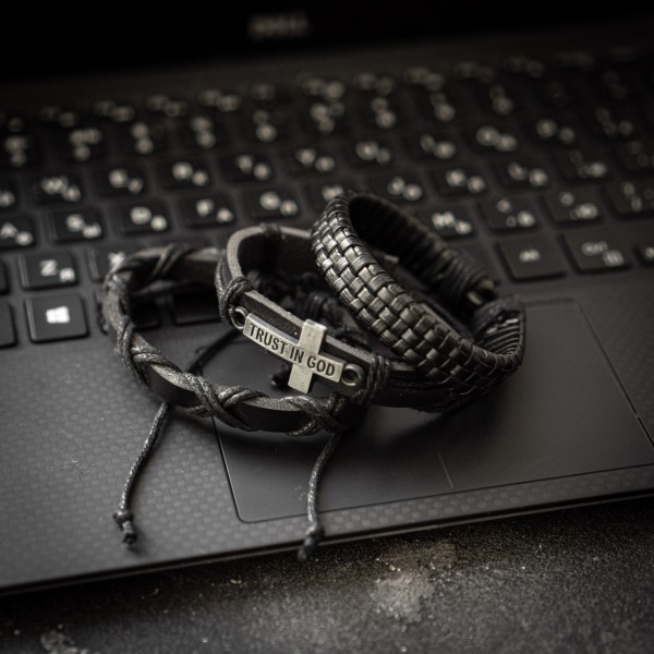 Браслет мужской кожаный с крестом BLACK TRUST черный широкий комплект (2225370606) Браслет мужской кожаный с крестом BLACK TRUST черный широкий комплект (2225370606)