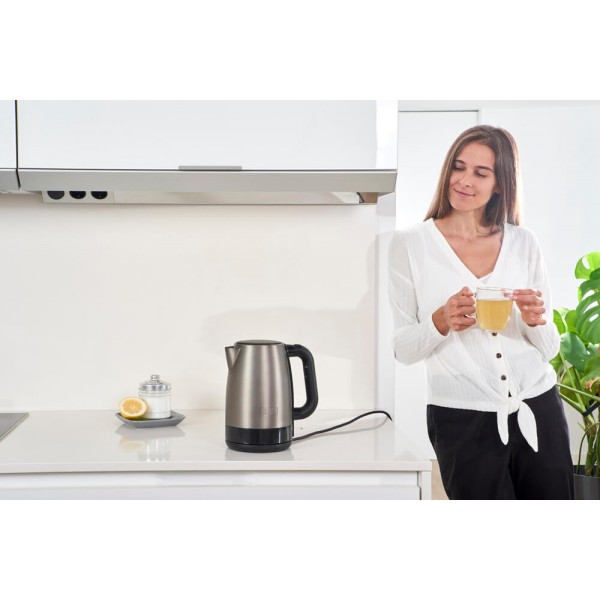 Електрочайник BLACK+DECKER BXKE2201E (108479)