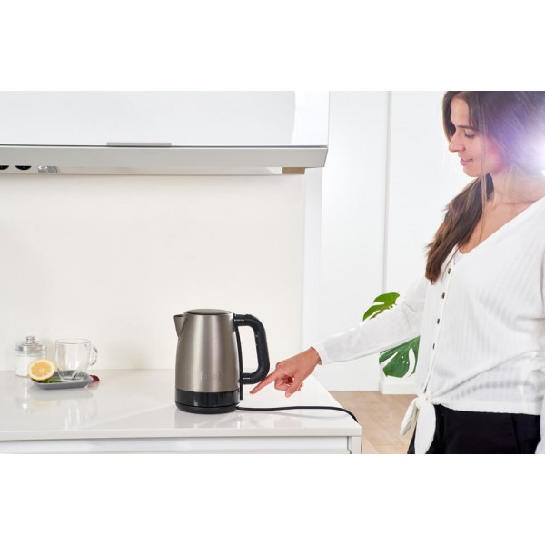 Електрочайник BLACK+DECKER BXKE2201E (108479)