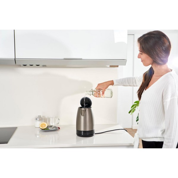 Електрочайник BLACK+DECKER BXKE2201E (108479)
